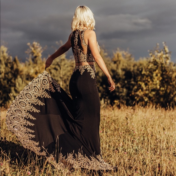 Two Piece Prom dress - Picture 1 of 5